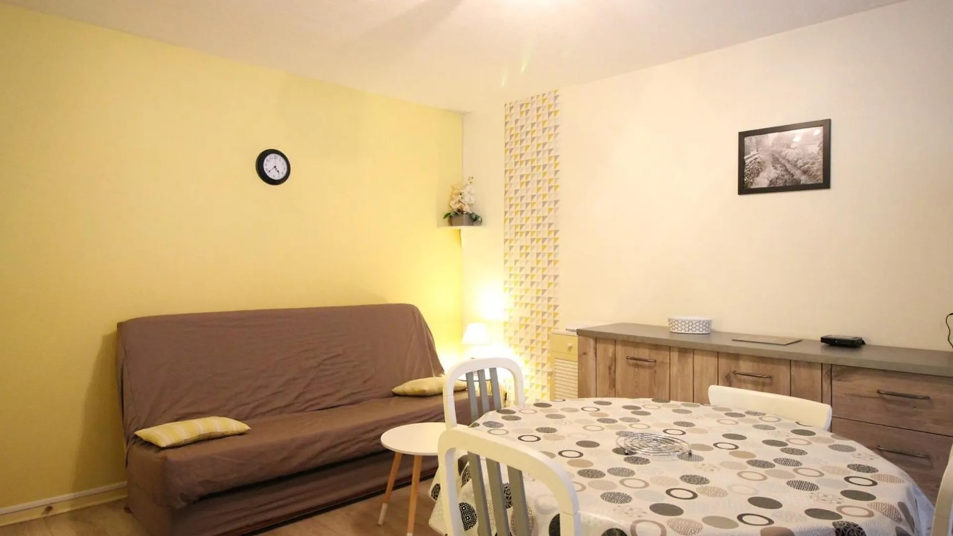 Charmant F2 Au 2Eme Etage Sans Ascenseur Avec Balcon - Mont-Dore - Fr-1-415-137 0*, Le Mont-Dore France